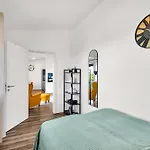 Inhome - Kueche - Tv - Parken - Balkon *