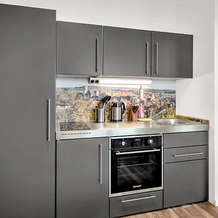 Inhome - Kueche - Tv - Parken - Balkon Appartement