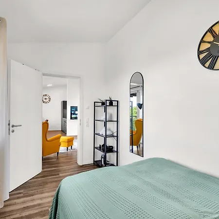 Inhome - Kueche - Tv - Parken - Balkon *